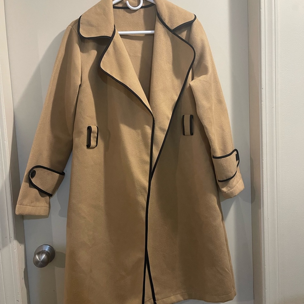 Elegant Tan Women's Coat